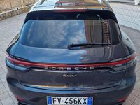 Usata Porsche Macan 245 CV (180 kW) 2019 Grigio SUV