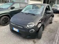 Second-hand Fiat 500e 42 kW (58 CP) 2025 Negru Berlinǎ