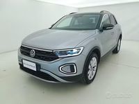 Usata VW T-Roc Life 116 CV (85 kW) 2024 Grigio SUV