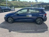 Usata VW Golf VIII Life 110 CV (80 kW) 2023 Atlantic blue Berlina