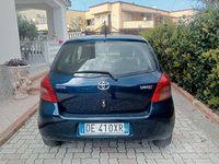 Usata Toyota Yaris 90 CV (66 kW) 2006 Blu Berlina