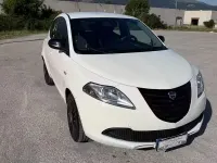 Usata Lancia Ypsilon Silver 69 CV (50 kW) 2015 Bianco Utilitaria