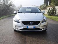 Usado Volvo V40 Momentum 115 CV (84 kW) 2014 Plateado Berlina