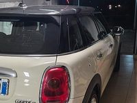 Usata Mini Cooper D 116 CV (85 kW) 2015 Bianco Utilitaria