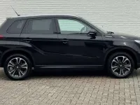 Second-hand Suzuki Vitara 102 CP (75 kW) 2024 Negru SUV