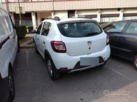 Usata Dacia Sandero Stepway 90 CV (66 kW) 2016 Bianco Berlina