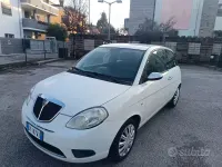 Usata Lancia Ypsilon 77 CV (56 kW) 2009 Bianco Utilitaria