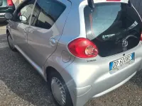 Usata Toyota Aygo 68 CV (50 kW) 2007 Grigio Utilitaria