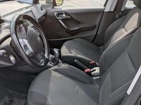 Usata Peugeot 208 Allure 83 CV (61 kW) 2019 Nero Utilitaria