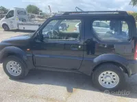Usata Suzuki Jimny 82 CV (60 kW) 2004 Nero SUV