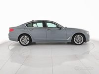 Usata BMW 520 Luxury Line 190 CV (139 kW) 2017 Blu Berlina