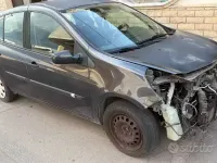 Usata Renault Clio II 85 CV (62 kW) 2006 Berlina