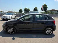 Usata VW Polo Trendline 75 CV (55 kW) 2016 Grigio Berlina