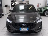 Usata Ford Focus ST-Line 125 CV (91 kW) 2023 Magnetic grey (metallizzato) Berlina