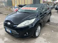 Usata Ford Fiesta 92 CV (67 kW) 2010 Nero Berlina