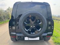 Nuova Land Rover Defender SE Dynamic 200 CV (147 kW) 2026 Santorini black SUV