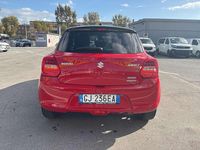 Usata Suzuki Swift 83 CV (61 kW) 2022 Rosso Berlina