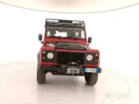 Usata Land Rover Defender 122 CV (89 kW) 2012 Rosso SUV