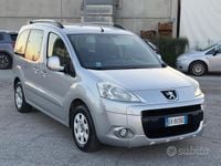 Usata Peugeot Partner 92 CV (67 kW) 2011 Grigio Monovolume