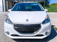 Usata Peugeot 208 Allure 82 CV (60 kW) 2015 Bianco Utilitaria