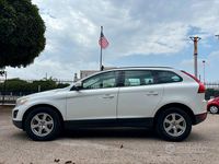 Usata Volvo XC60 Drive Kinetic 175 CV (128 kW) 2009 Bianco SUV