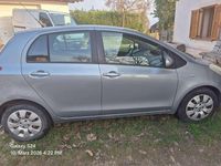 Usata Toyota Yaris Sol 87 CV (63 kW) 2006 Argento Berlina