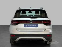 Usata VW T-Cross Life 95 CV (69 kW) 2024 Argento metallizzato SUV