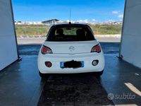 Usata Opel Adam 87 CV (63 kW) 2016 Utilitaria