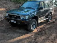 Usata Toyota 4 Runner 90 CV (66 kW) 1991 Verde SUV