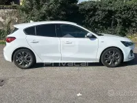 Usata Ford Focus ST-Line 125 CV (91 kW) 2023 Bianco Utilitaria