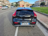 Usata Volvo V40 R-Design Momentum 190 CV (139 kW) 2015 Nero Berlina