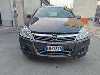 Usata Opel Astra Enjoy 140 CV (102 kW) 2010 Grigio Station wagon