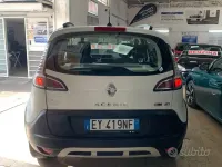 Usata Renault Scenic E-Tech XMOD 110 CV (80 kW) 2015 Bianco Monovolume