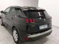 Usata Peugeot 3008 131 CV (96 kW) 2019 Nero SUV
