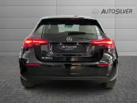 Usata Mercedes A180 Advanced 116 CV (85 kW) 2025 Nero / pastello Berlina