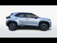 Usata Toyota Yaris Hybrid Lounge 116 CV (85 kW) 2022 Grigio chiaro SUV