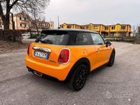 Usata Mini Cooper D Business 116 CV (85 kW) 2015 Arancione Utilitaria