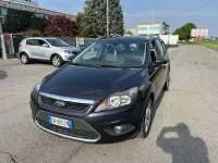 Begagnad Ford Focus 110 HK (80 kW) 2010 Blå Kombi