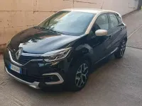 Usata Renault Captur 110 CV (80 kW) 2018 Nero SUV