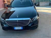 Usata Mercedes E220 Premium 194 CV (142 kW) 2018 Nero Station wagon