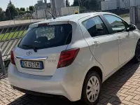 Usata Toyota Yaris Style 90 CV (66 kW) 2014 Bianco Utilitaria
