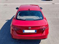 Usata Alfa Romeo Giulia 150 CV (110 kW) 2017 Rosso Berlina