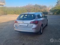 Usata Opel Astra Cosmo 110 CV (80 kW) 2013 Grigio Station wagon