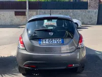 Usata Lancia Ypsilon S 85 CV (62 kW) 2014 Argento Utilitaria