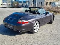 Usata Porsche 911 Carrera 4 Cabriolet 300 CV (220 kW) 2000 Viola Cabrio