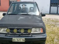 Usata Suzuki Vitara 75 CV (55 kW) 1997 Nero Utilitaria