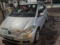 Usata Mercedes A180 109 CV (80 kW) 2005 Grigio Berlina