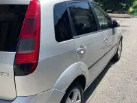 Usata Ford Fiesta 80 CV (58 kW) 2005 Grigio Utilitaria