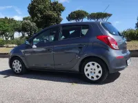 Usata Hyundai i20 Edition 75 CV (55 kW) 2014 Grigio Utilitaria