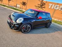 Begagnad Mini John Cooper Works 231 HK (169 kW) 2015 Svart Halvkombi